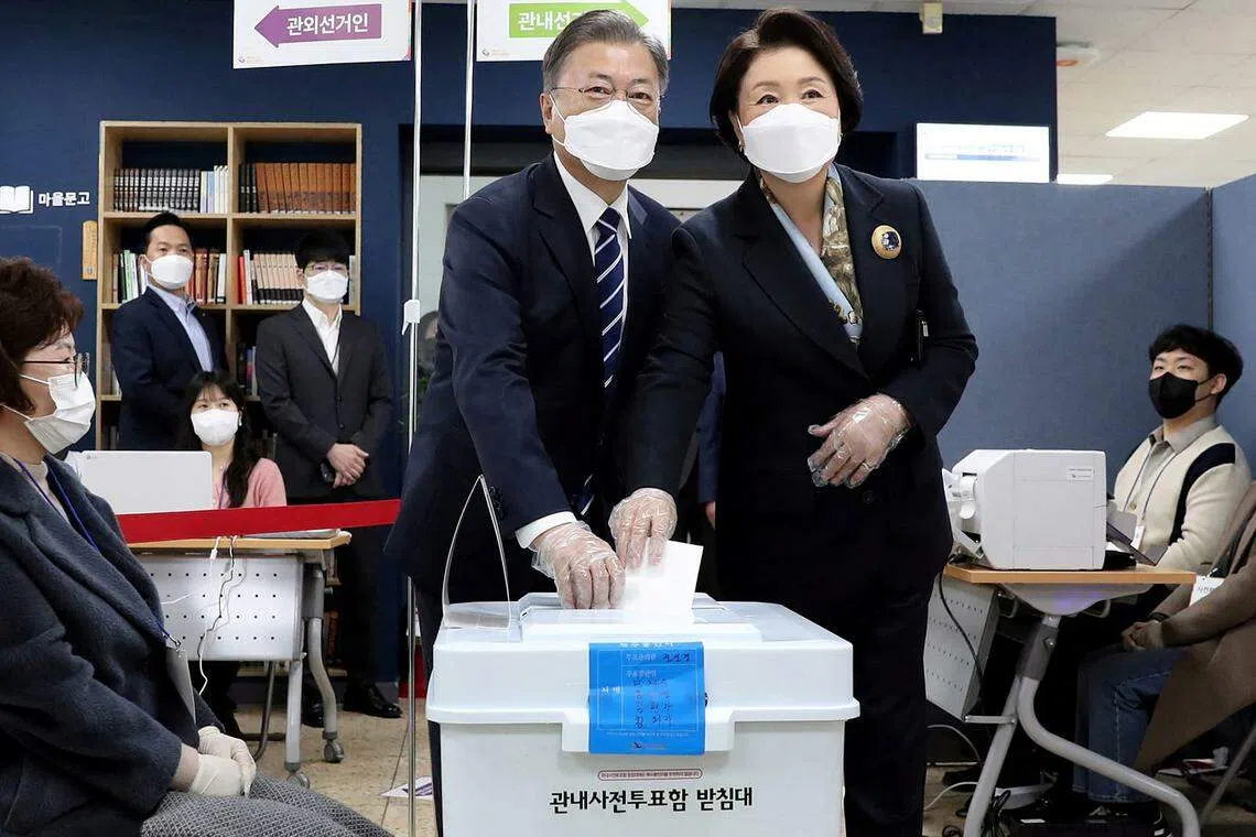 South Korea scrambles to rework Covid-19 poll plans after early voting lapses