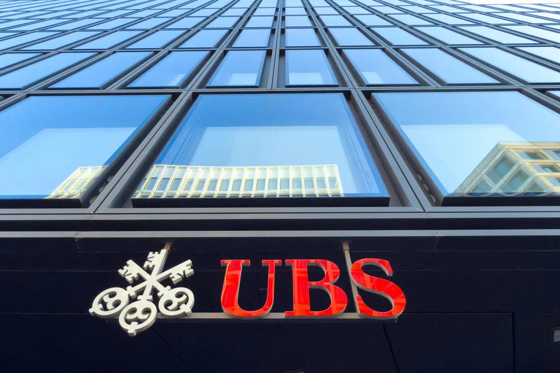 On average, an Apac FO allocated 24% to equities and 
20% to bonds from developed markets in 2024, according to UBS’ Global Family Office Report 2025.