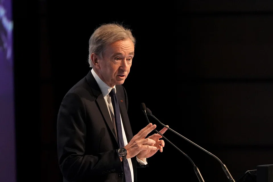 Bernard Arnault plans to build an ultra-luxury boutique hotel and private members' club on Rodeo Drive, but a recent tally shows that 50.9 percent of voters have rejected the hotel project.
