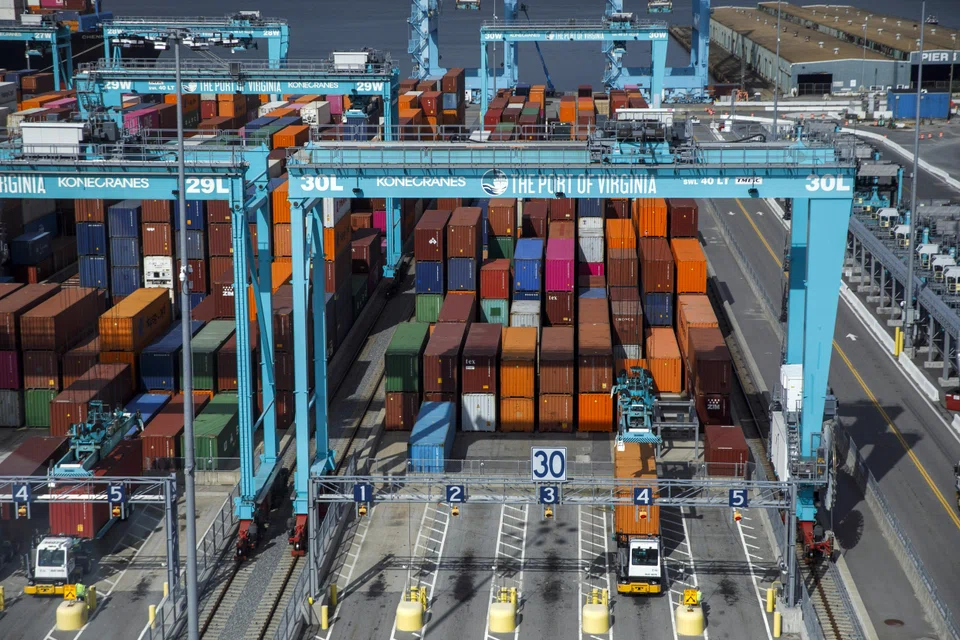 A walkout would be the International Longshoremen’s Association’s first since 1977. 