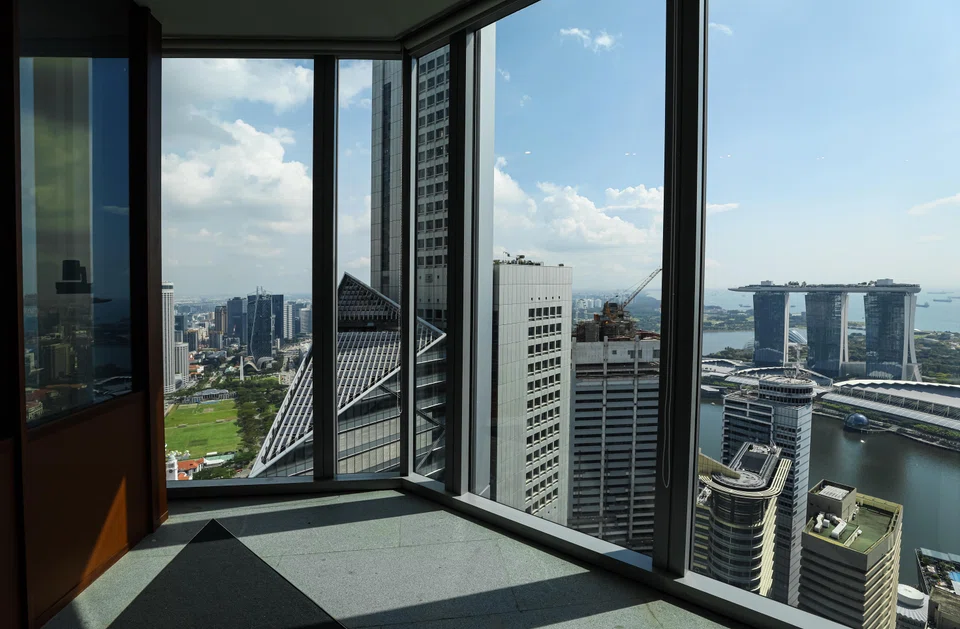 Farro’s rapid accumulation of assets underscores Singapore’s continuing appeal to the super-rich, despite recent efforts to raise wealth taxes and introduce stricter conditions for tax breaks. 