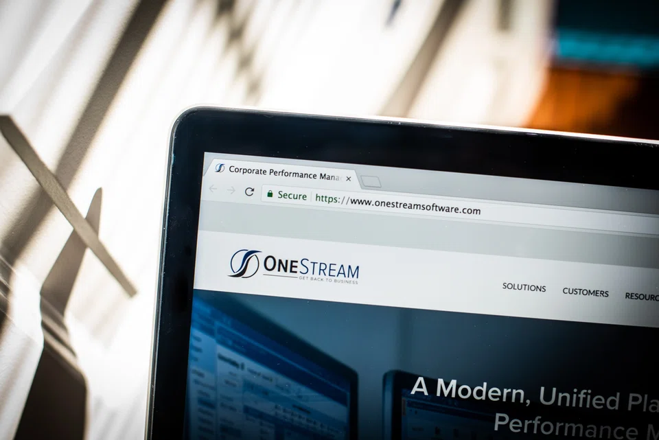 OneStream, which offers a cloud-based platform with more than 90 applications including accounting and budgeting, was marketing 18.1 million shares, and the shareholders were selling 6.4 million shares. 