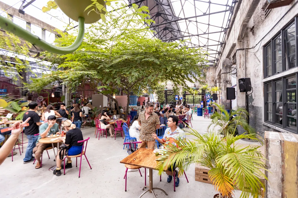 A Sunday barbecue is part of the line-up of activities.