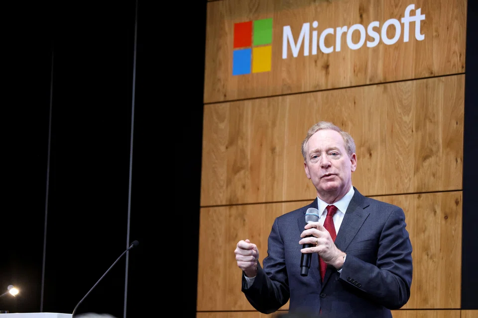 Microsoft president Brad Smith will join G42’s board, and G42 will use the US software maker’s Azure cloud for its AI applications. 