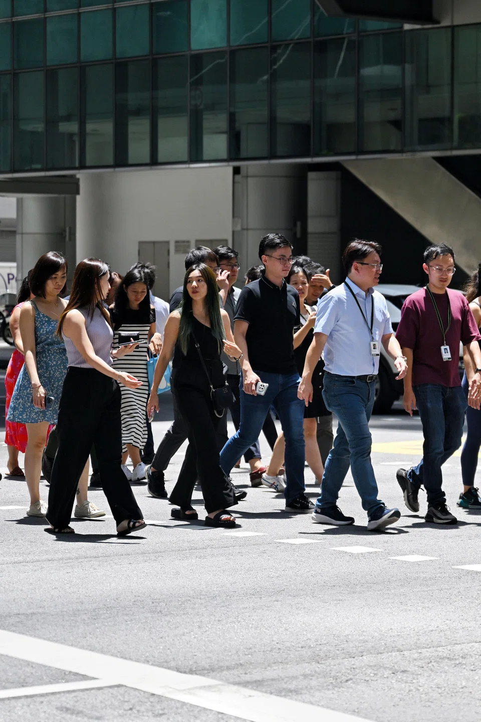 The decline in re-entry rates are observed in the information and communications, financial and insurance services, as well as professional services sector.