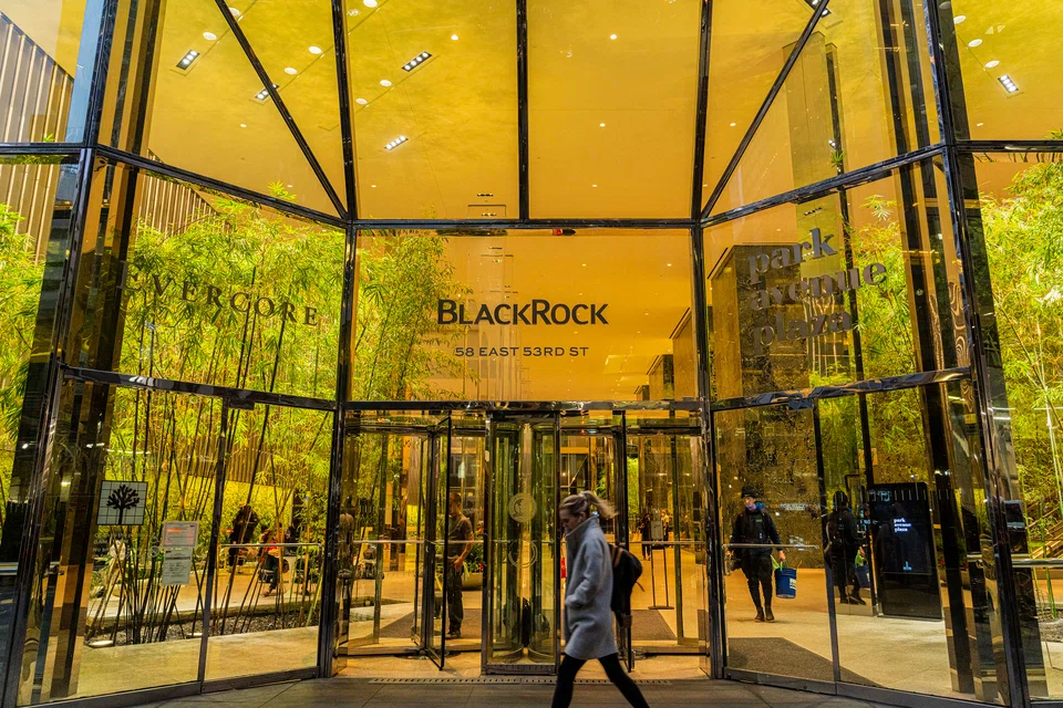 BlackRock, the world’s largest asset manager, last month debuted its retail private credit fund.