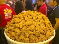 Jollibee tends to grow its presence in countries with a large number of Philippine expats, analysts say.