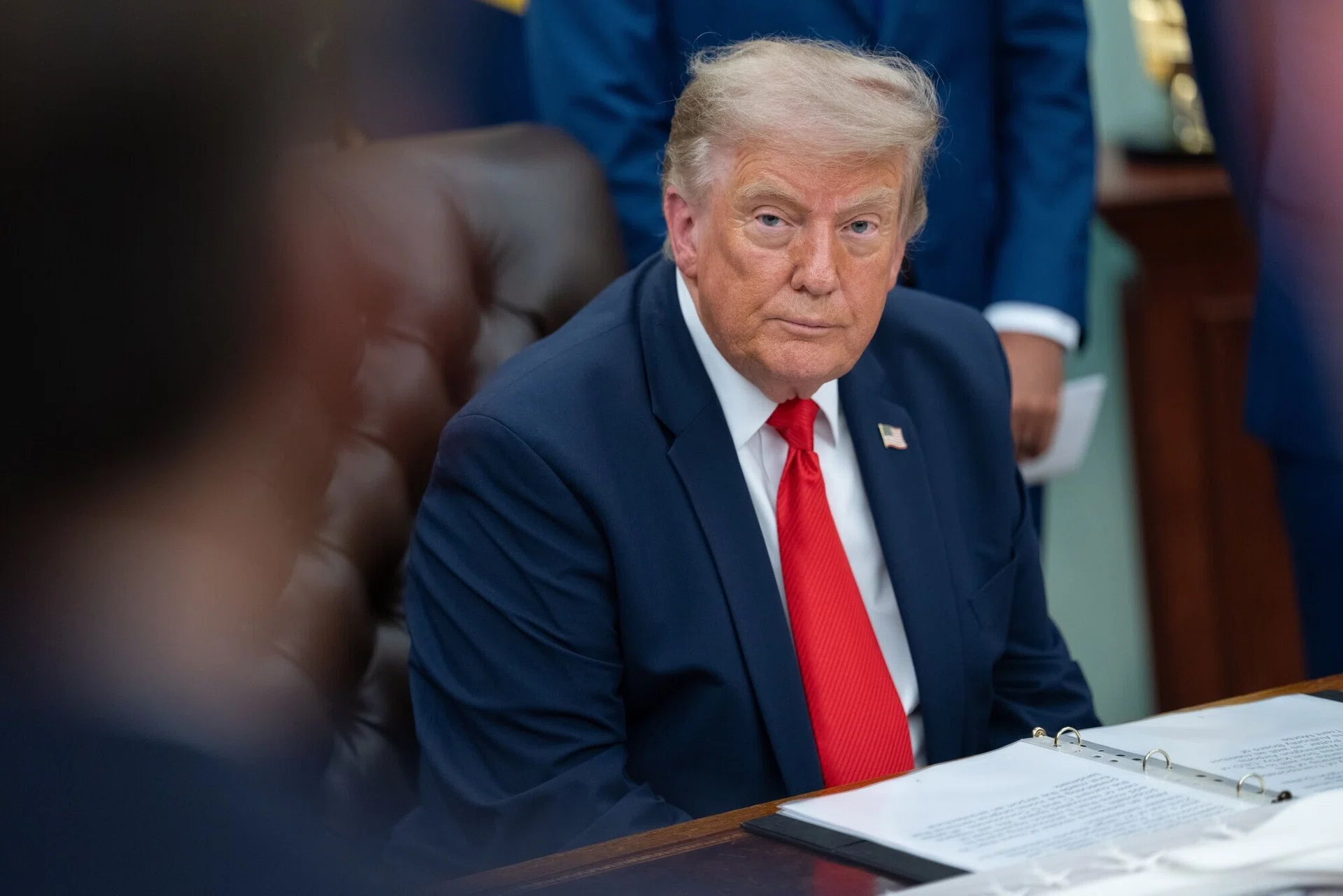 Trump, Qatari emir speak as officials tout progress towards deal