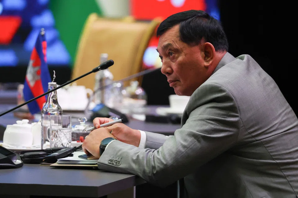 “Not finished – we are window shopping,”said Indonesia's Defence Minister Sjafrie Sjamsoeddin.