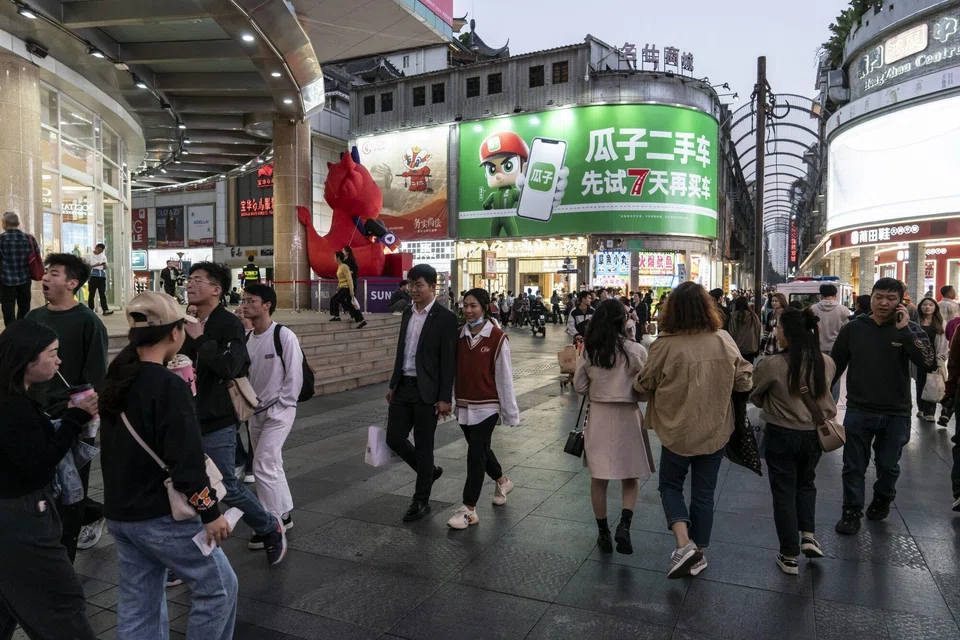 China’s economy is struggling to regain momentum, facing multiple challenges including persistent deflationary pressures, a prolonged housing downturn and mounting local government debt.