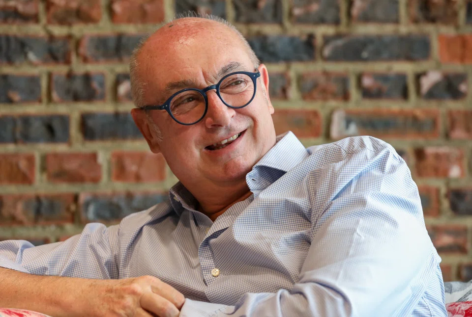 Piero Lissoni is known for his devotion to simplicity and purity in design. 