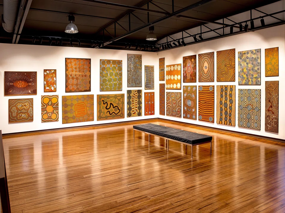 Aggregate sales of art and antiques by dealers and auction houses reached an estimated US$65.1 billion, surpassing the pre-pandemic levels of 2019. 