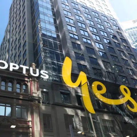 Thousands affected by Singtel-owned Optus outage