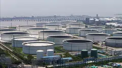 The oil is also deeply discounted, making it popular with China’s independent refiners, known as teapots.