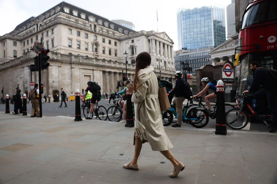 REC said the availability of candidates rose at the fastest rate in five months, partly due to increased redundancies but also due to a general increase in people looking for work.