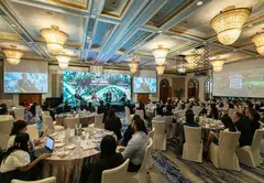 Discussions at the roundtable on ‘Navigating to Net Zero in a fast changing world’.