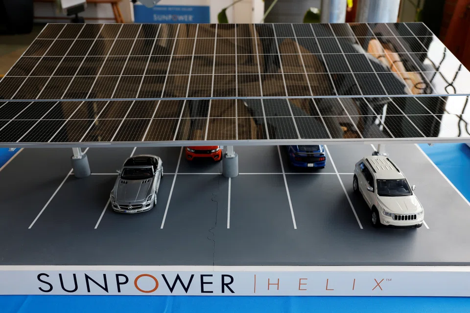 SunPower says it breaches the terms of a credit agreement due to a delay in the filing of its quarterly results.