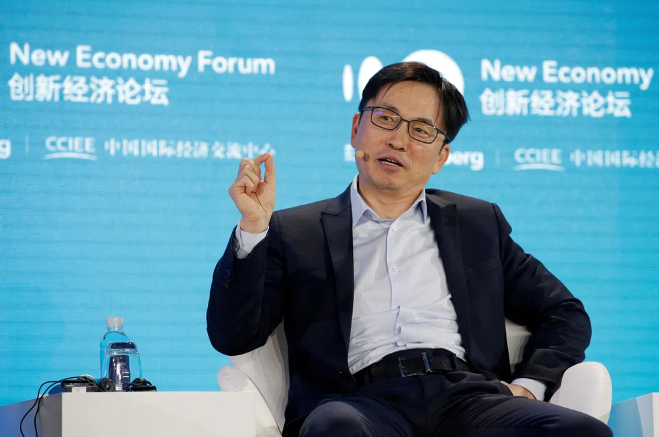 The latest fundraising by Hillhouse, founded by China-born dealmaker Zhang Lei, comes as global investors warm up to China after staying on the sidelines over the last few years.