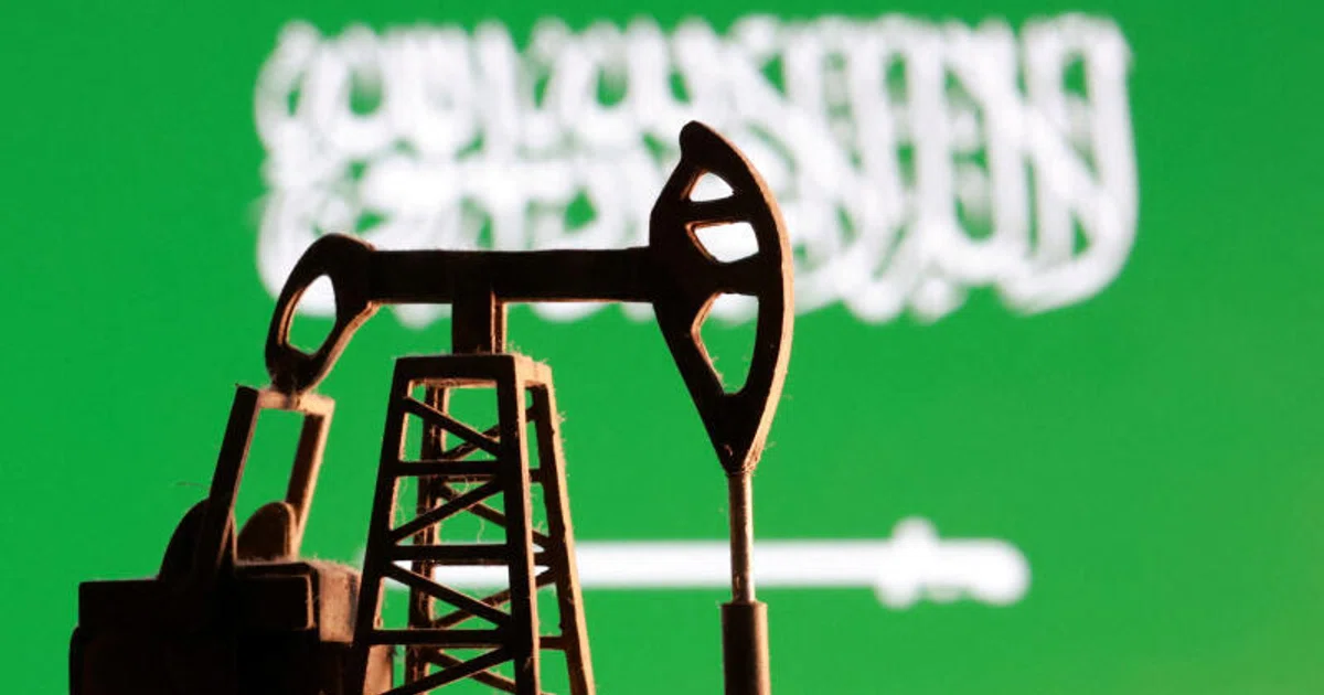 Saudi Arabia Cuts November Oil Prices for Asia to 6-Year Lows