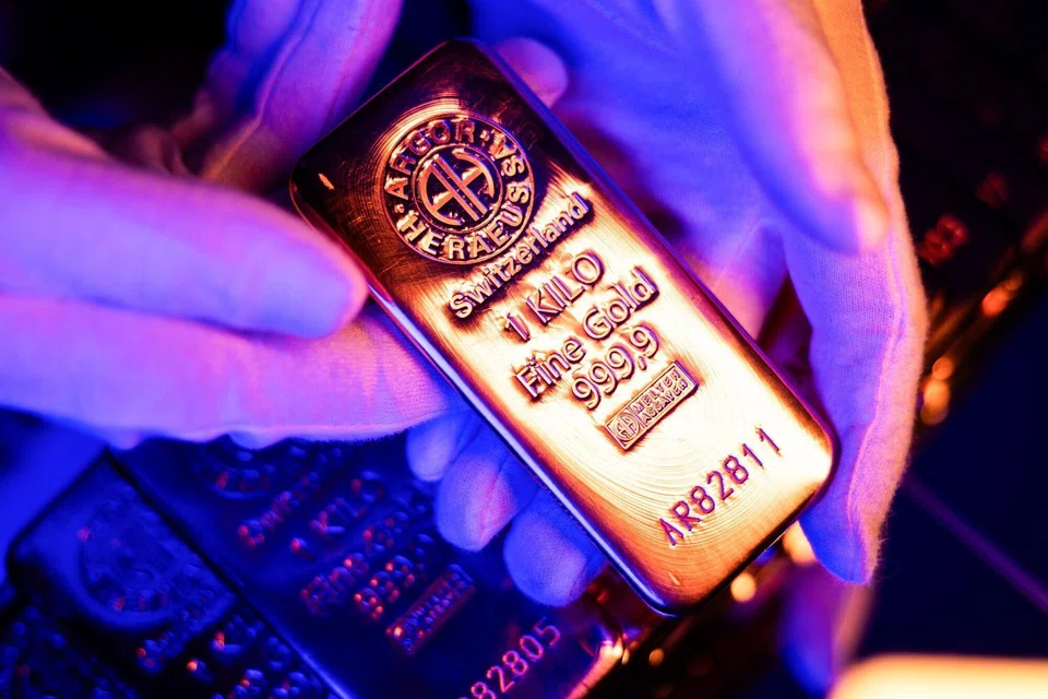 The move is part of the central bank’s efforts to tame the surging baht, which it says has been driven by gold trading.