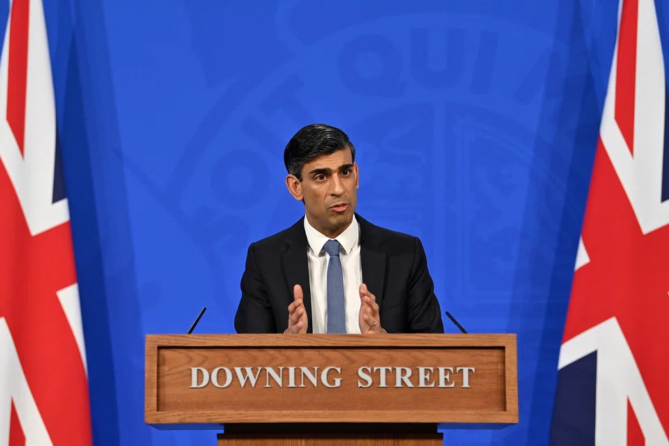 Britain’s former finance minister, Rishi Sunak, set out his leadership campaign pitch on Tuesday, offering himself up as an “honest” prime minister who would balance the books, reduce the role of the state and grow the economy.
