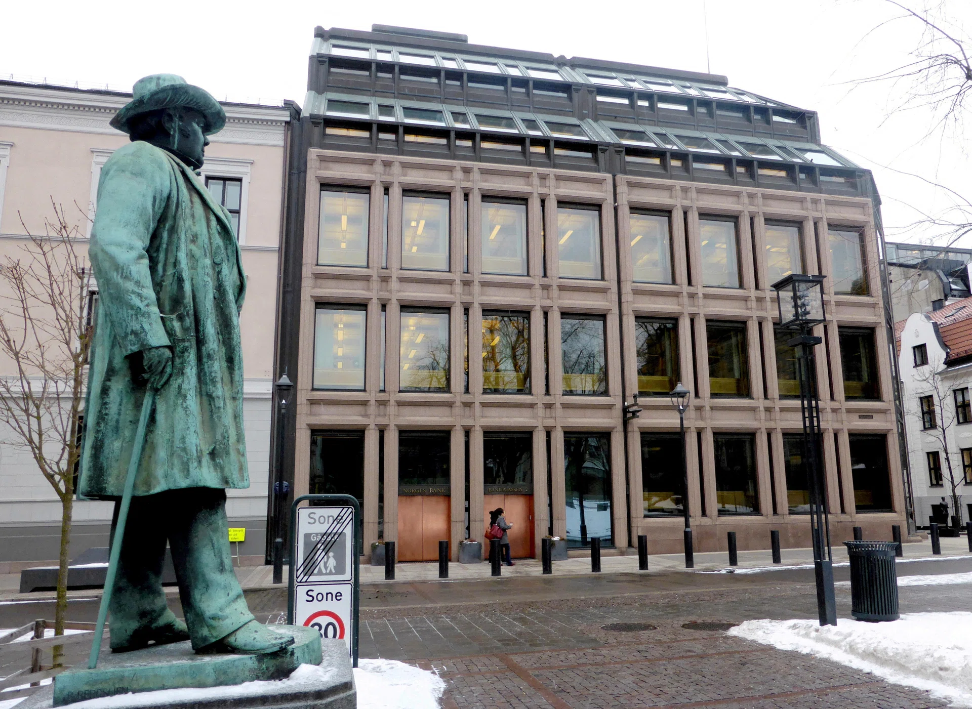 Norway wealth fund posts record US$184 billion profit in first half of 2026