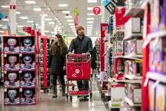 US Consumer spending edges up 0.1 per cent last month, the Commerce Department says.