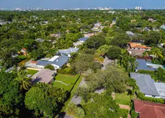 Sales of existing US real estate to non-US citizens hit US$56 billion in the year through March, up 33 per cent from the same period the year before, according to a report by the National Association of Realtors (NAR). 