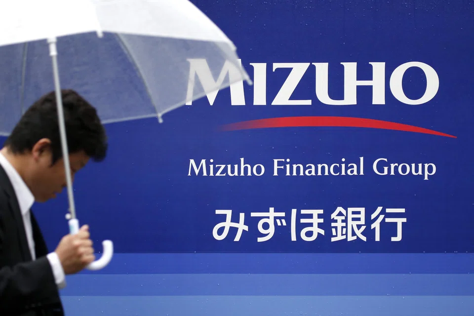 Mizuho and other major Japanese banks raised interest rates on long-term deposits last year after the central bank loosened its grip on long-term interest rates in October.