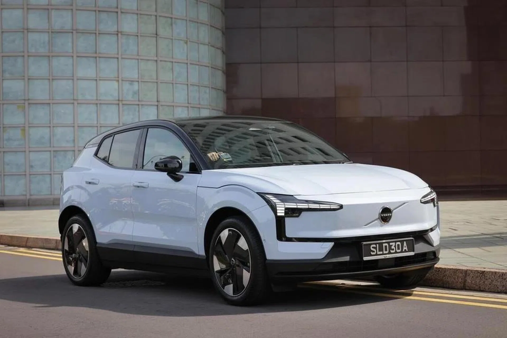 Volvo identifies battery fire risk in EX30 Ultra EVs; owners told to limit charging to 70%