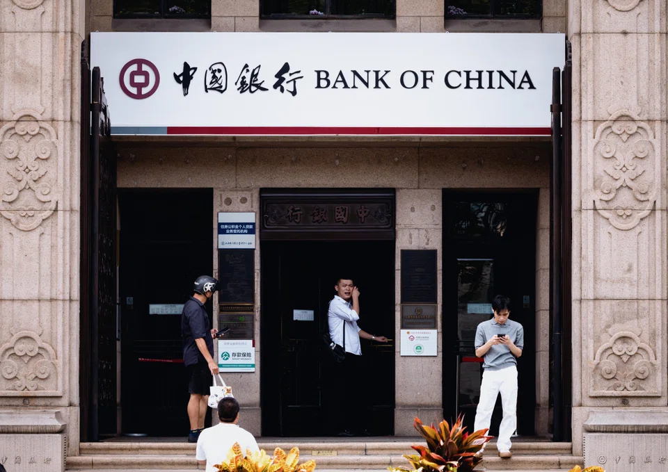 Bank of China reported a 2.9 per cent year-on-year decline in first-quarter net income to 56 billion yuan. 