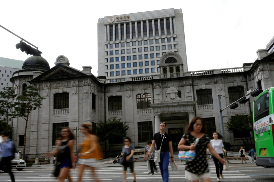 The Bank of Korea held its key policy rate at 3.50 per cent at a policy review meeting in Seoul, as expected by all 36 economists polled by Reuters.