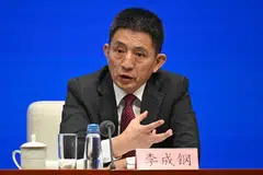 Li Chenggang, China’s international trade representative and a key negotiator alongside economy tsar He Lifeng, may meet deputy-level US government officials, a spokesperson said, adding that the visit was not part of a formal negotiating session.