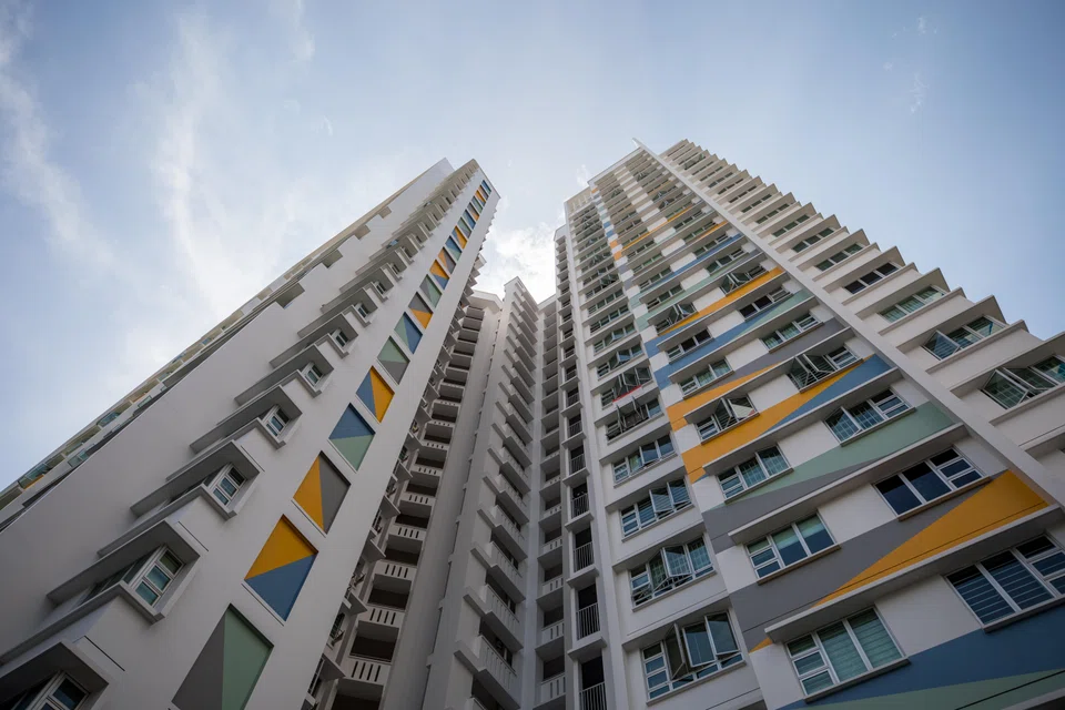 Credit literacy is a crucial part of overall financial education, say experts, especially for members of the younger generation who are just starting their financial journeys, for example by applying for their first housing or car loan. 