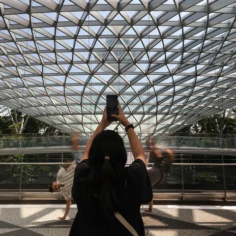 Singapore’s 2025 tourism receipts posts record high