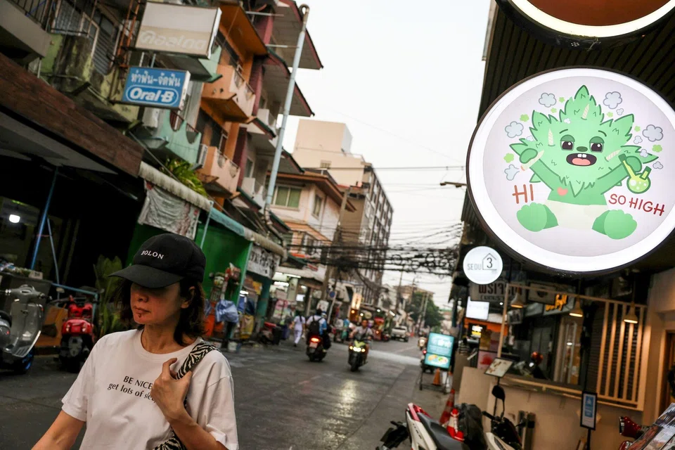 Cannabis dispensaries with flashy neon signs dish out the products freely, even after new rules mandate the need for prescriptions. 