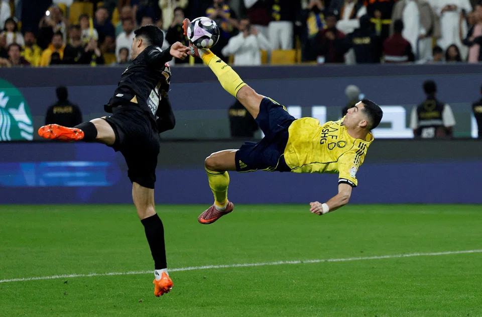 Cristiano Ronaldo whose annual salary has been estimated at US$211 million – US$4 million a week.