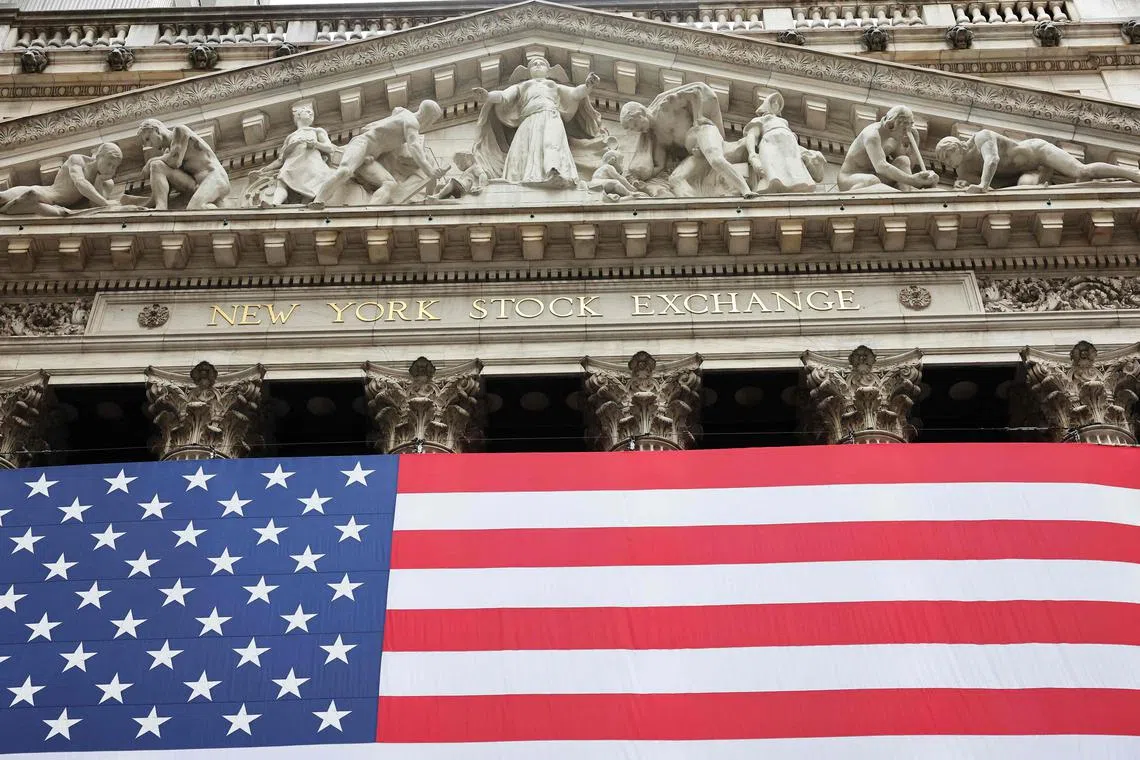 The New Orleans-based 5th US Circuit Court of Appeals on a 9-8 vote sided with two conservative advocacy groups in finding that the rules approved by the US Securities and Exchange Commission ran afoul of federal securities law.