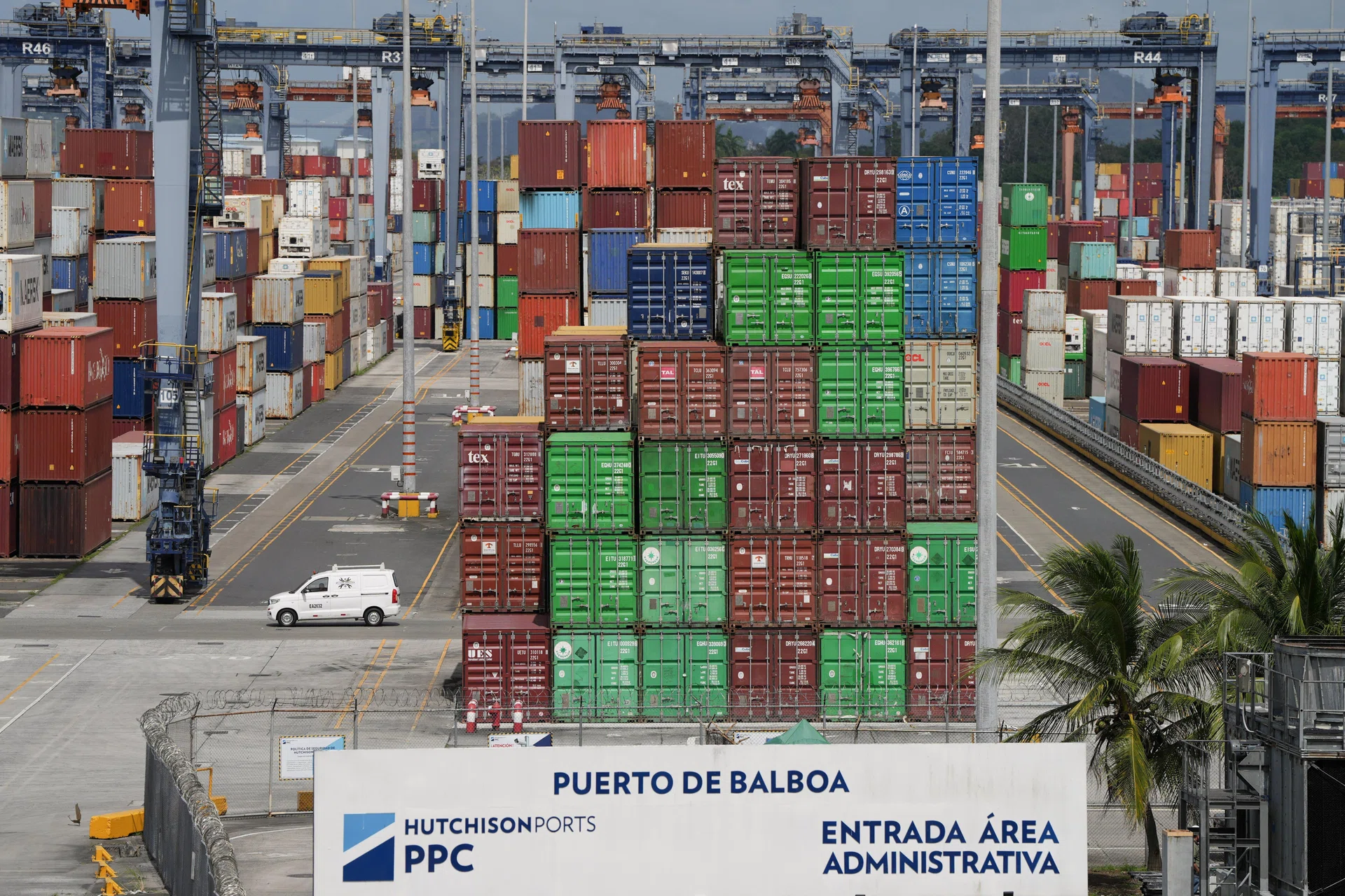 Panama to occupy canal ports after court scraps CK Hutchison deal