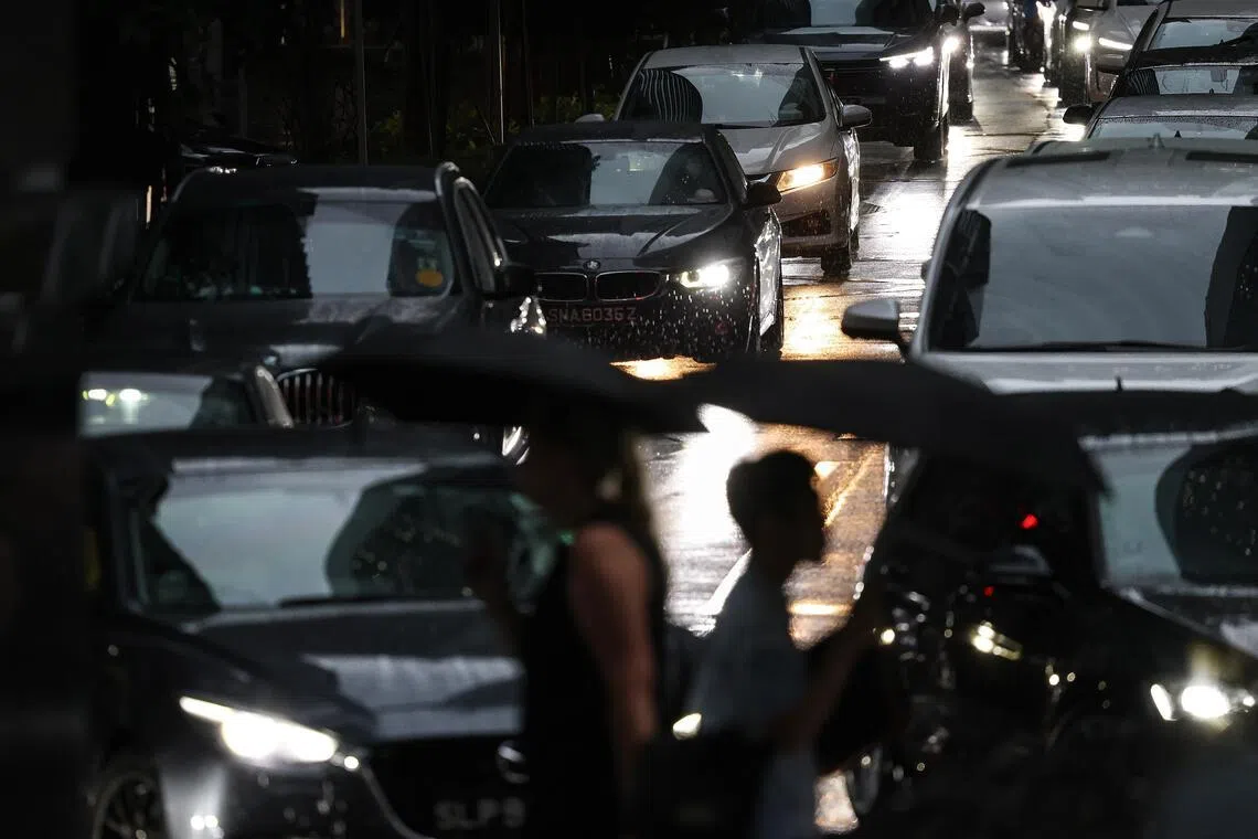 With a fresh Middle Eastern oil crisis building, Asian EV  manufacturers are poised to seize a new market, says the writer.