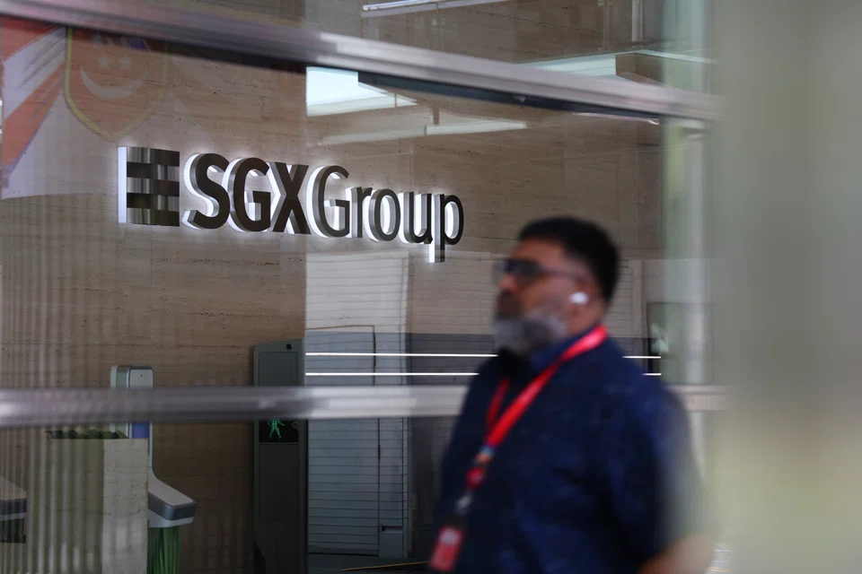 On the Singapore Exchange, advancers led decliners 357 to 215, as 1.3 billion shares worth S$847 million changed hands. 