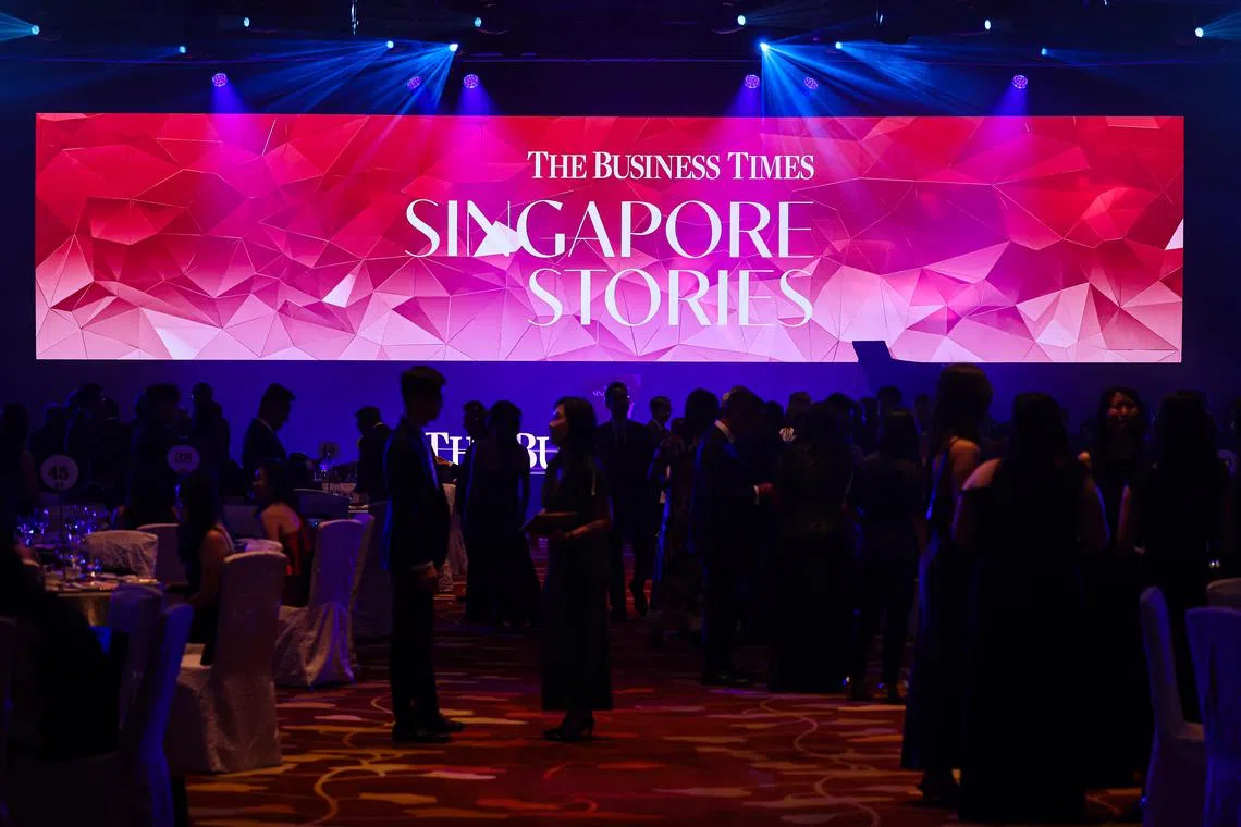 More than 400 guests, including current and former political office-holders, industry heavyweights, business leaders and diplomats, gathered for the Singapore Stories gala dinner.