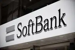 SoftBank’s stock fell 19 per cent, extending its decline for the September quarter so far to 38 per cent, in line to be the biggest such drop since 2001.
