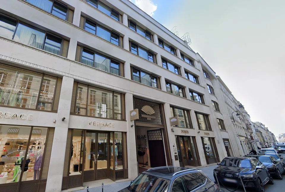 Mandarin Oriental is selling the two retail units adjoining its Paris hotel for 148 million euros.
