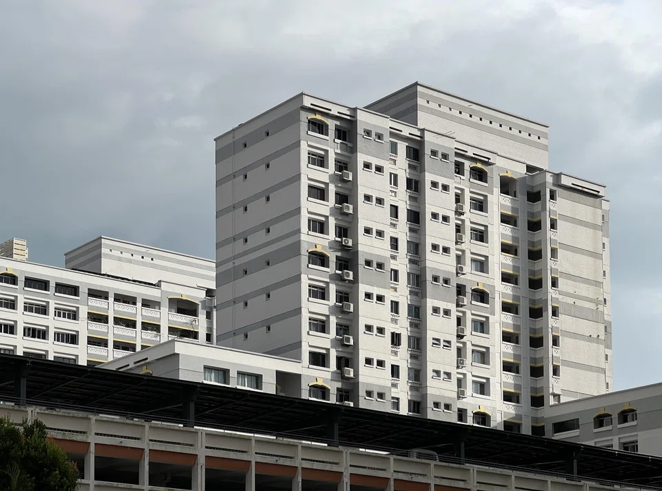 Prime Minister Lee Hsien Loong said in his New Year message that the authorities are sparing no efforts to build more HDB flats and keep public housing affordable.