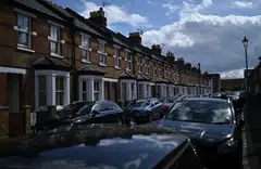 Britain’s intensifying mortgage squeeze threatens to tip an already stagnant economy into recession and deepen wealth divides that cut across generations and incomes. 