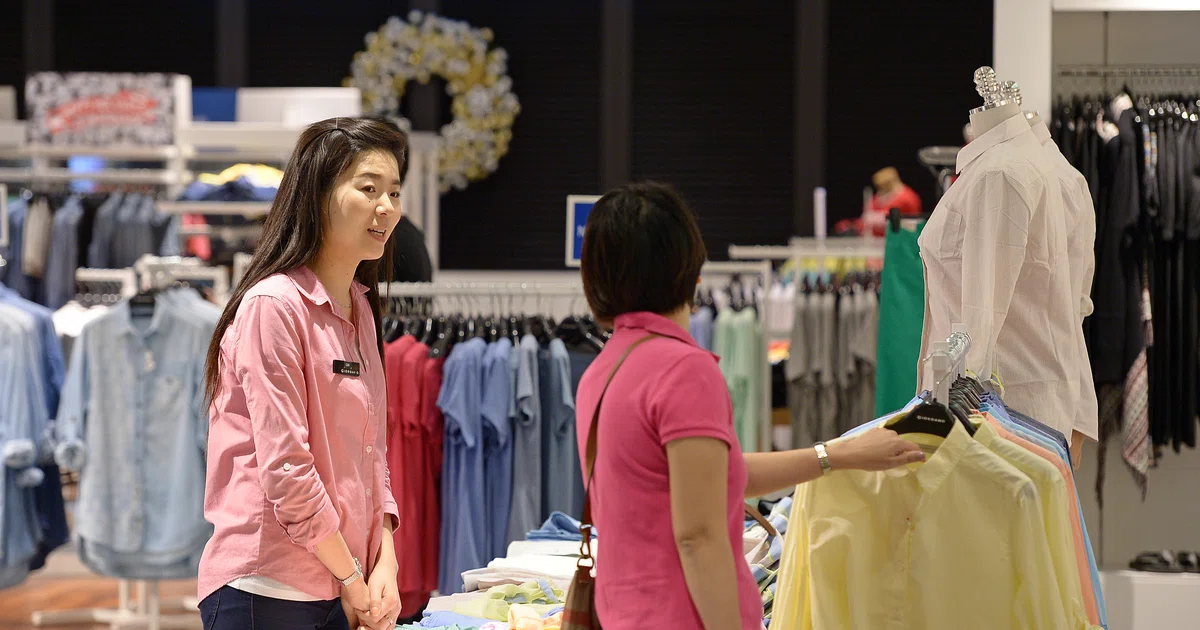 Billionaire Cheng family seeks to oust Giordano CEO after failed buyout ...
