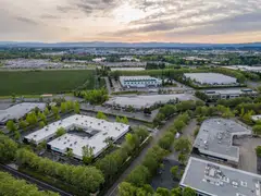 Tanasbourne is a 132,851 square foot office campus comprising three flex-office buildings. It was constructed between 1986 and 1995, and was refurbished in 2015, 2017 and 2020.