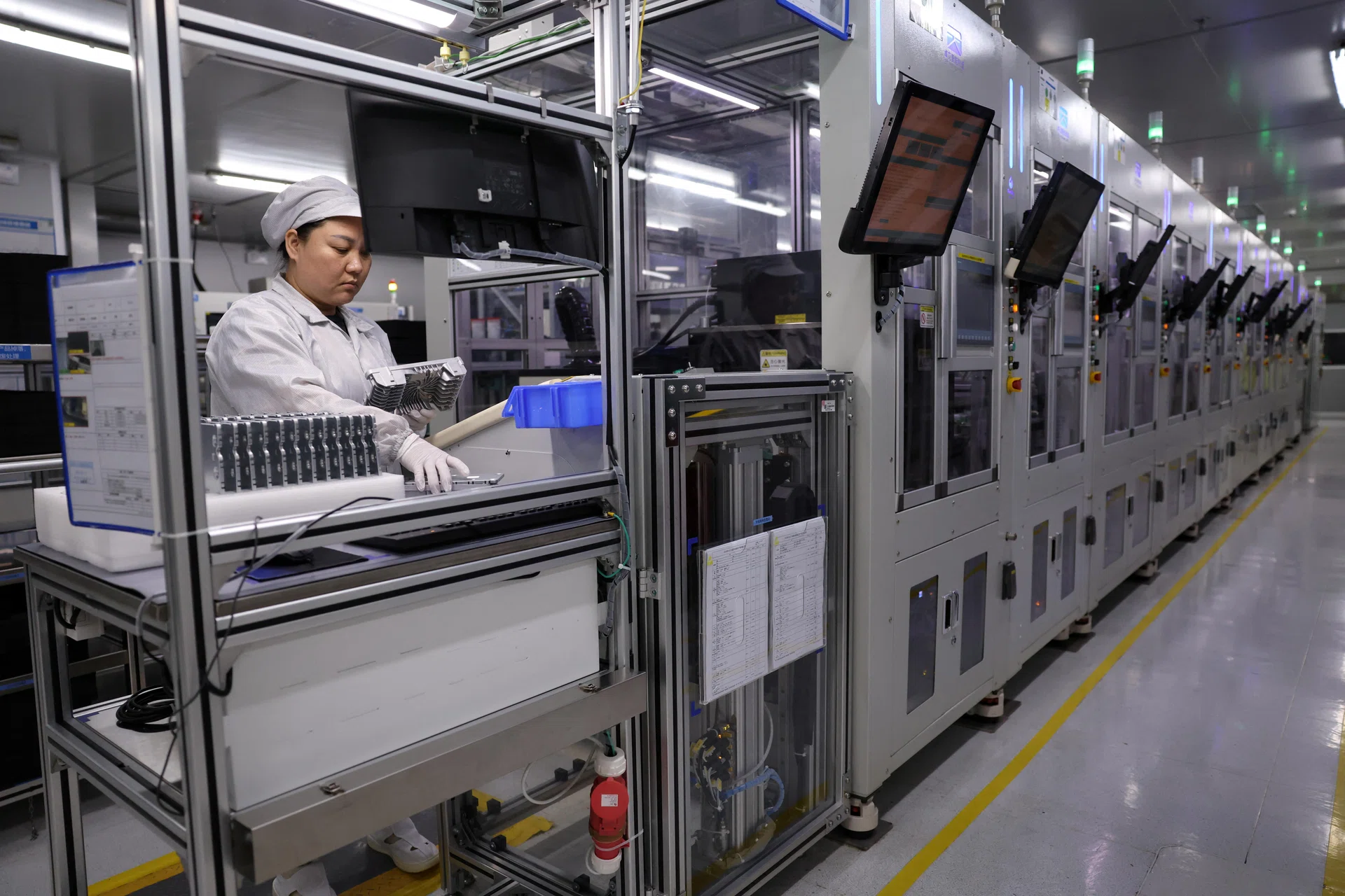 China's factory activity growth hits 1-year high even as war risks ...