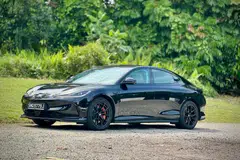 While the IM5 is too big and heavy to feel truly sporty, it’s as athletic as its looks suggest.